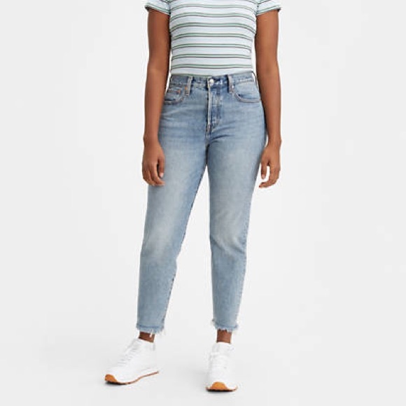 Levi’s Wedgie fit ankle jeans! - Picture 8 of 8